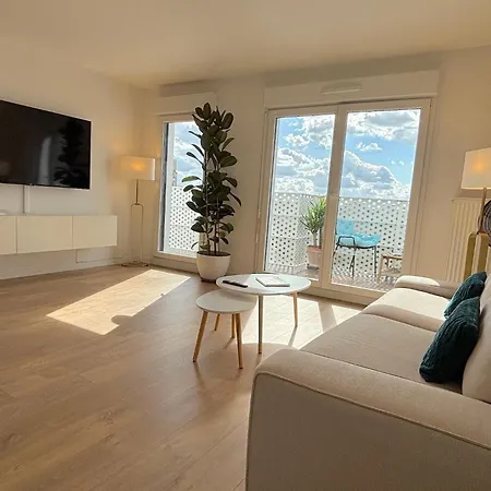 Le Penthouse Pesaro C * Nanterre