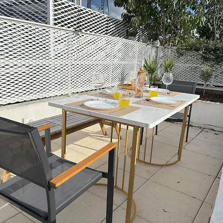 Le Penthouse Pesaro C * Nanterre